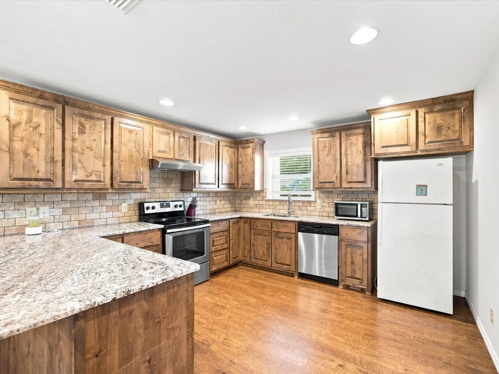 584 HWY 16 N Graham, TX 76450