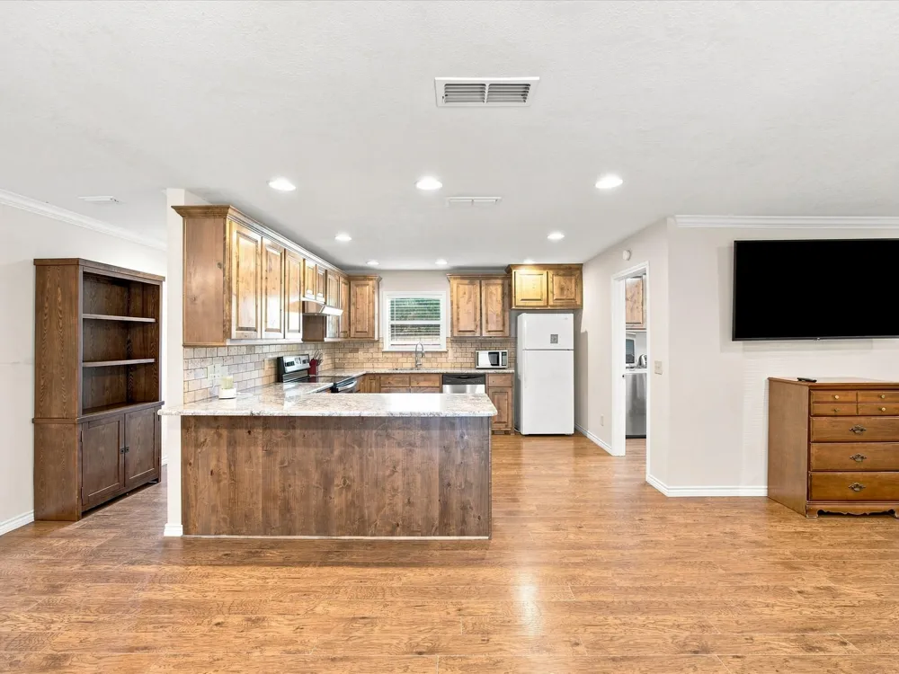 584 HWY 16 N Graham, TX 76450