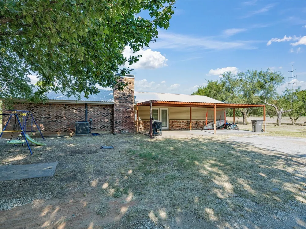 584 HWY 16 N Graham, TX 76450