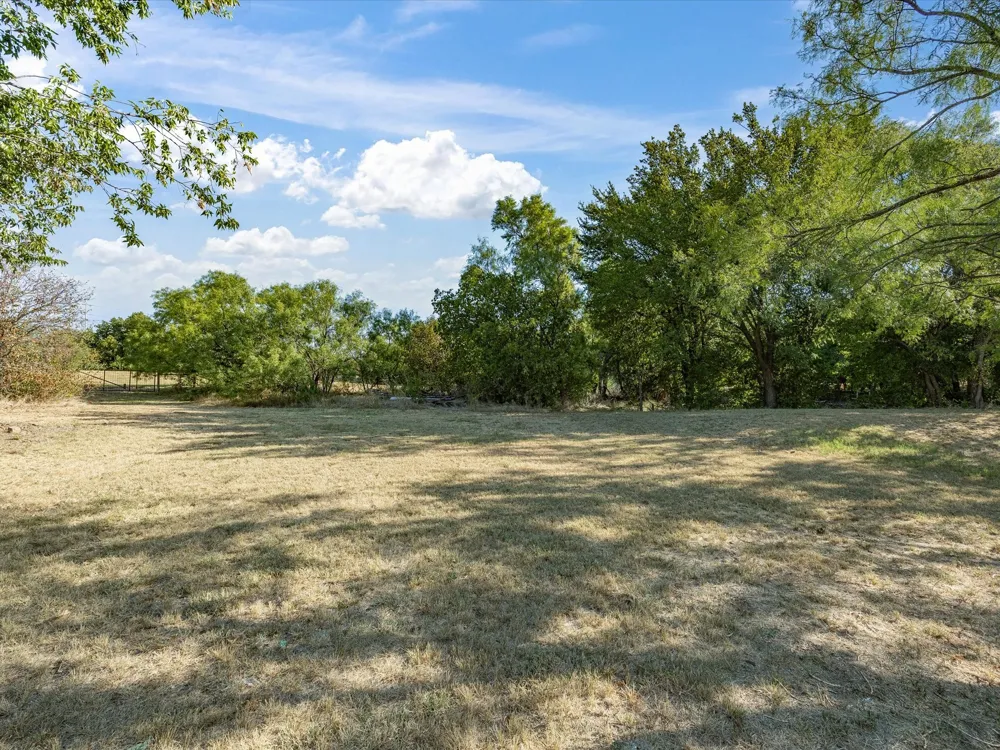 584 HWY 16 N Graham, TX 76450