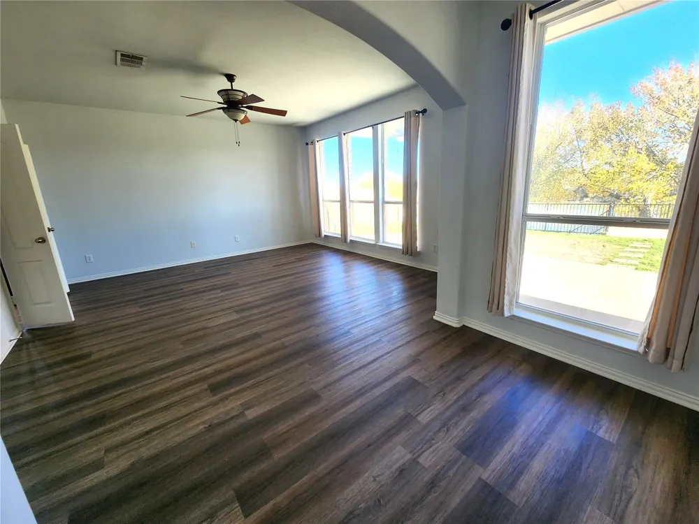 5513 Grenada Drive Fort Worth, TX 76119