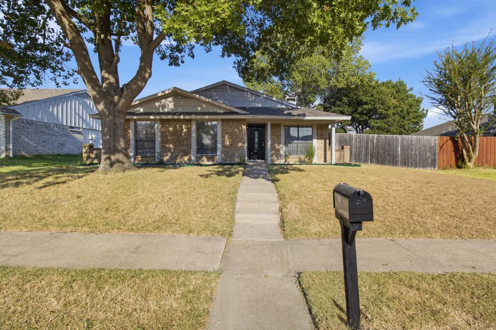 3914 Wheelwright Drive Garland, TX 75044