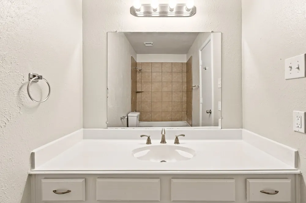 3914 Wheelwright Drive Garland, TX 75044