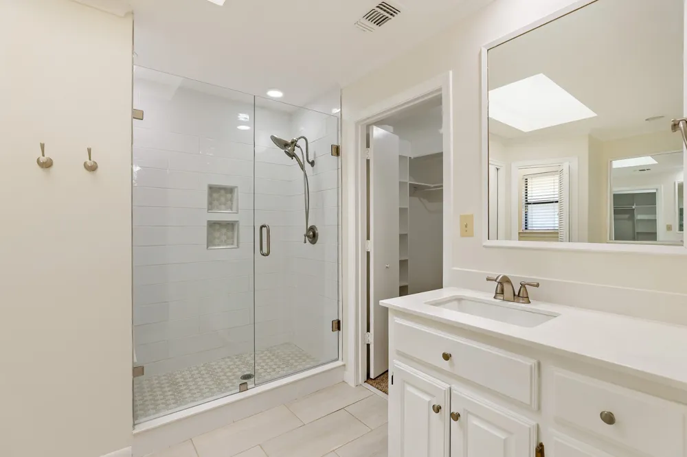 806 Royal Birkdale Drive Garland, TX 75044