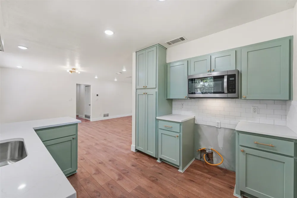 504 Hill Street Aubrey, TX 76227