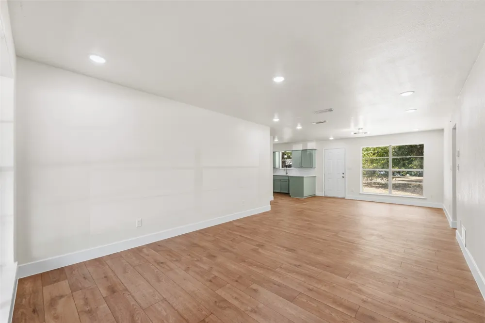 504 Hill Street Aubrey, TX 76227