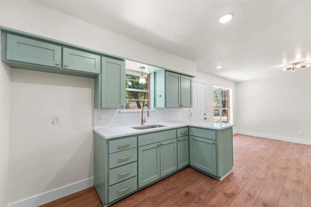 504 Hill Street Aubrey, TX 76227