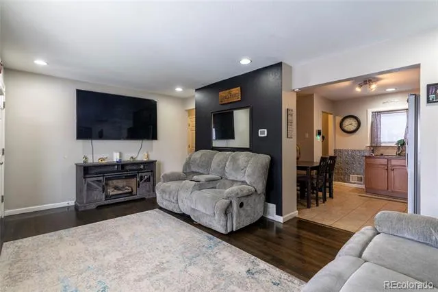 802 Muriel Drive Northglenn, CO 80233
