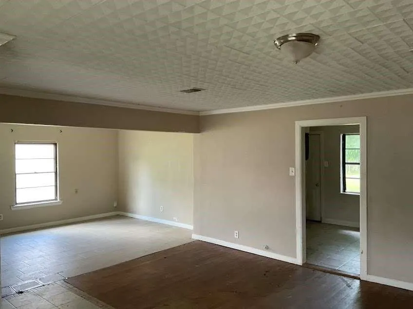 401 Farrer Street Angleton, TX 77515