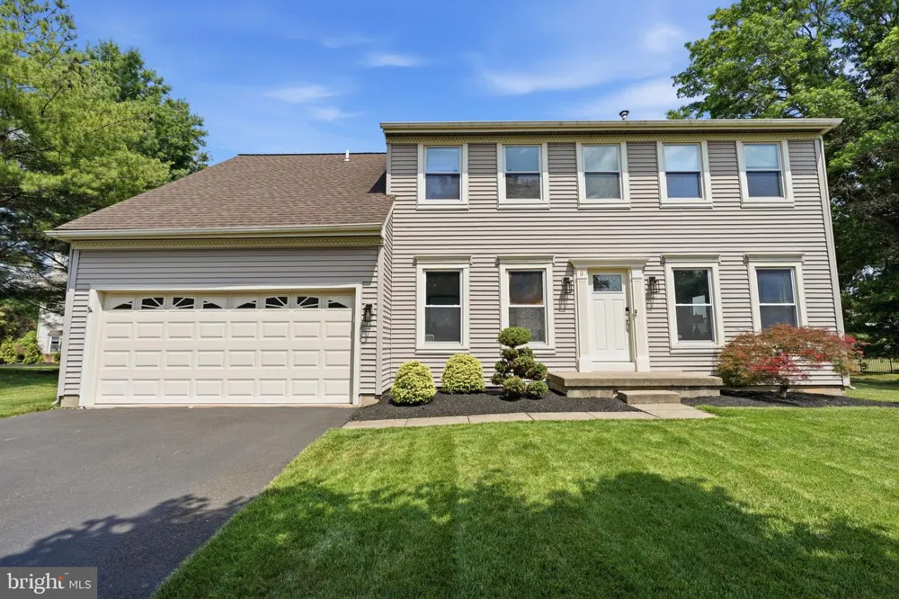 9 HIBISCUS PLACE Newtown, PA 18940