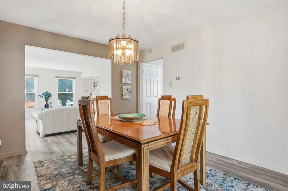 9 HIBISCUS PLACE Newtown, PA 18940