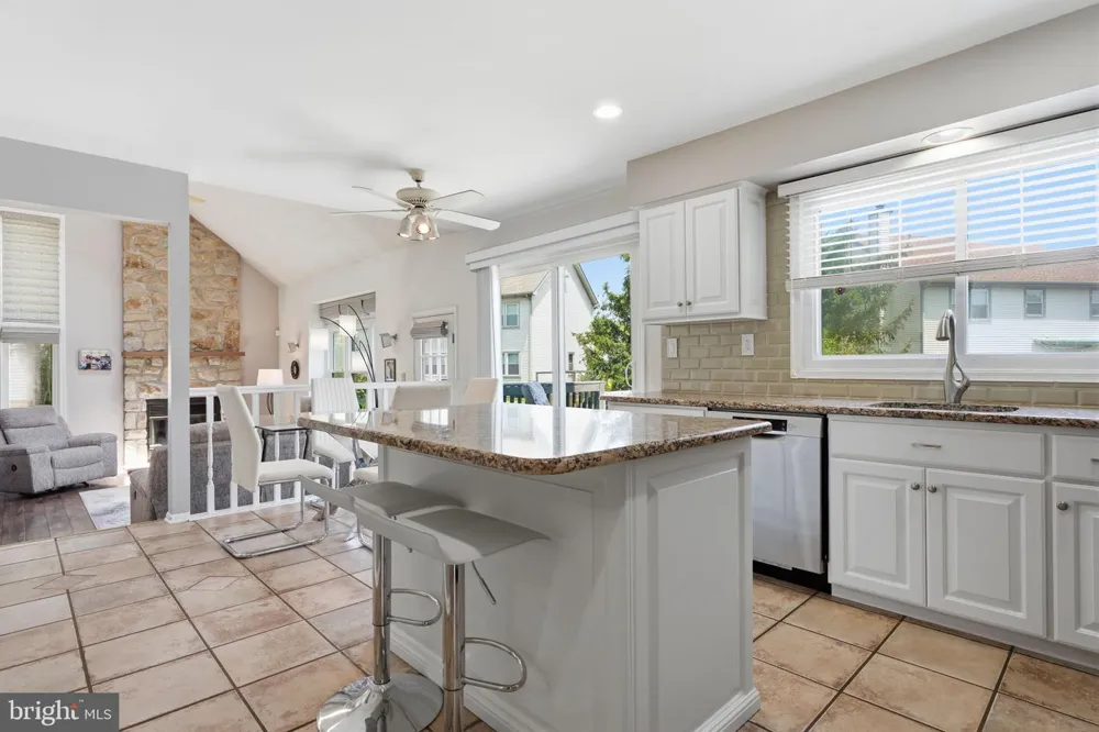9 HIBISCUS PLACE Newtown, PA 18940