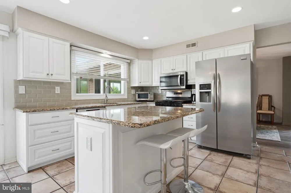 9 HIBISCUS PLACE Newtown, PA 18940