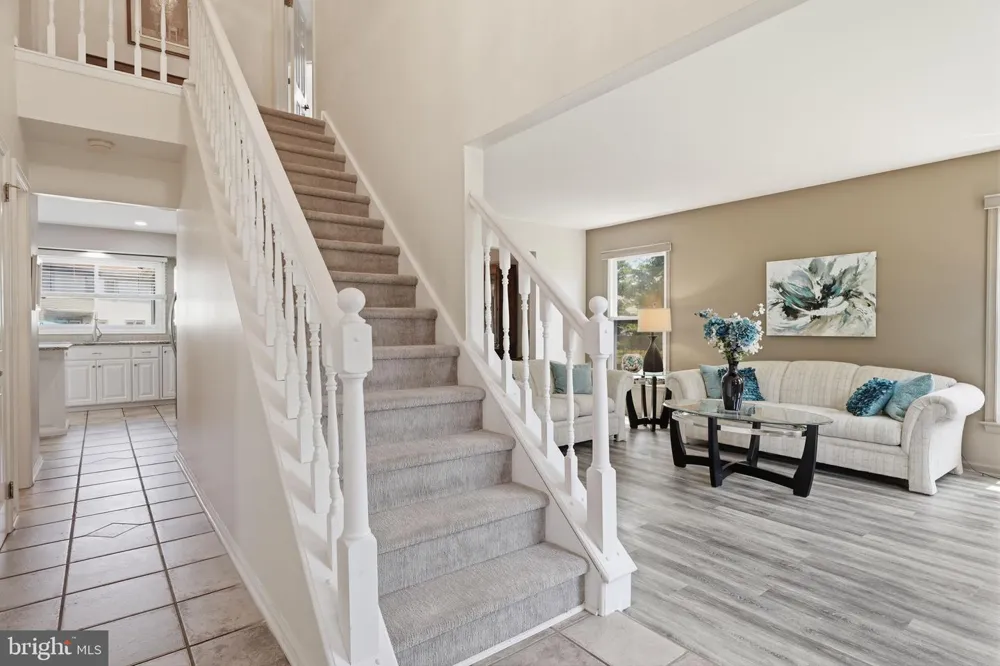 9 HIBISCUS PLACE Newtown, PA 18940