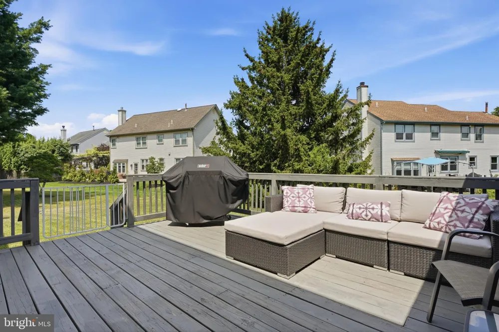9 HIBISCUS PLACE Newtown, PA 18940