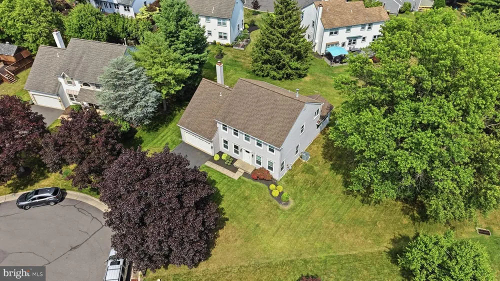 9 HIBISCUS PLACE Newtown, PA 18940