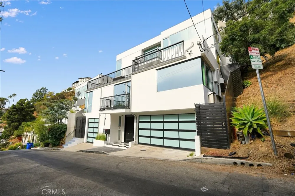 1941 Curson Los Angeles, CA 90046
