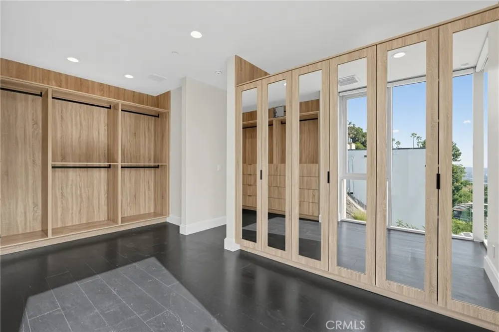 1941 Curson Los Angeles, CA 90046