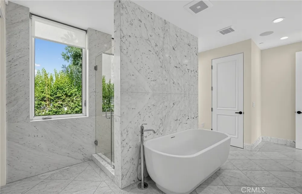 1941 Curson Los Angeles, CA 90046