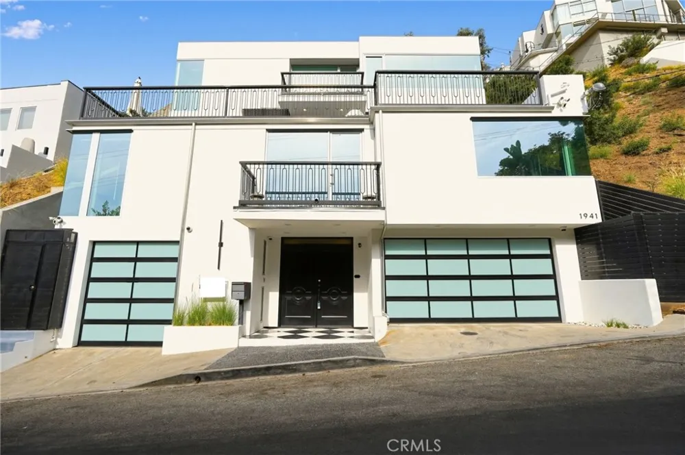 1941 Curson Los Angeles, CA 90046