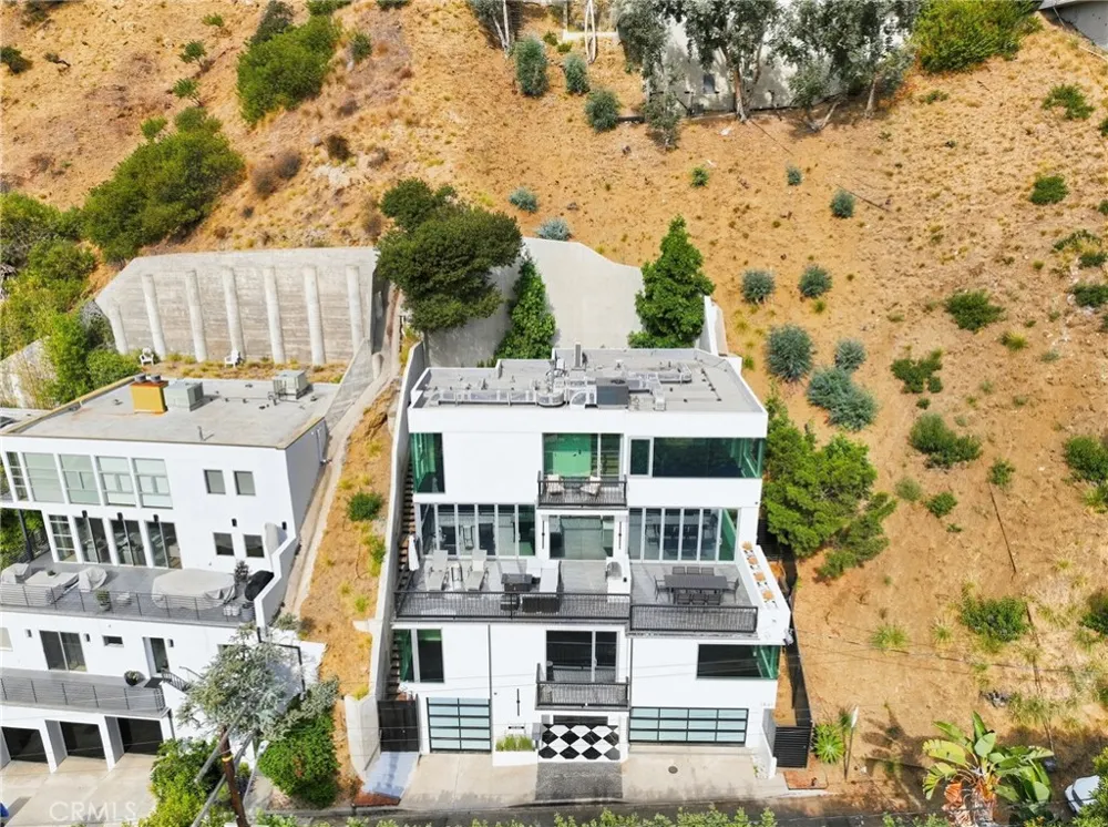 1941 Curson Los Angeles, CA 90046
