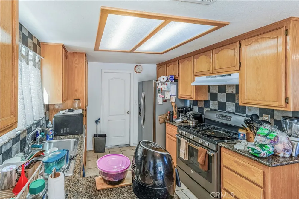 9009 Piedra Avenue Hesperia, CA 92345