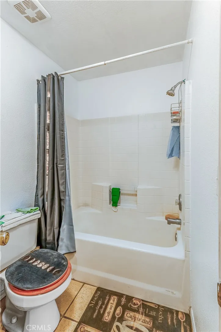 9009 Piedra Avenue Hesperia, CA 92345