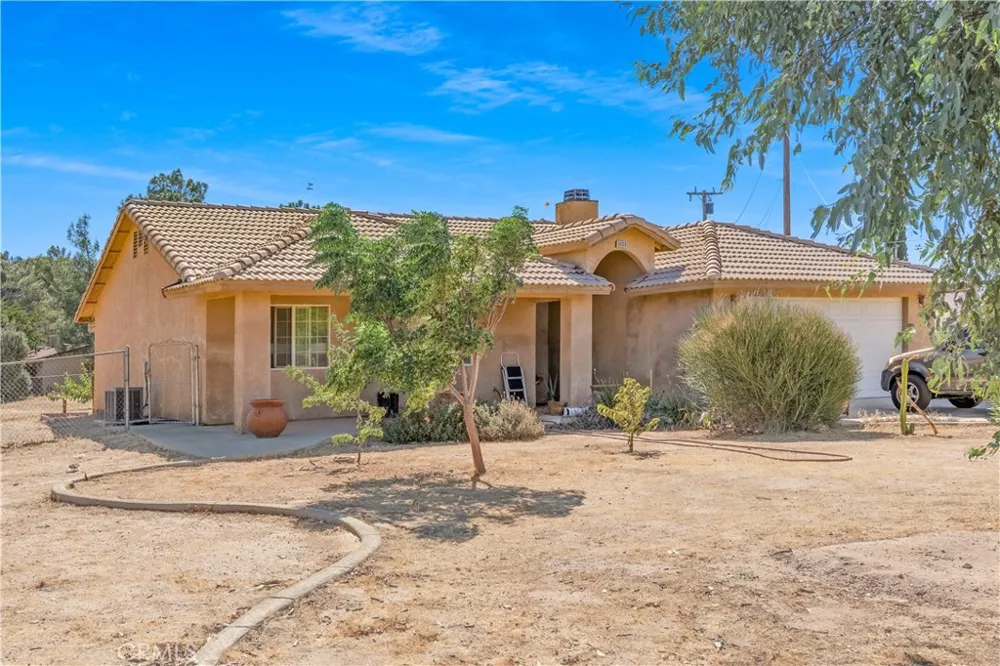 9009 Piedra Avenue Hesperia, CA 92345