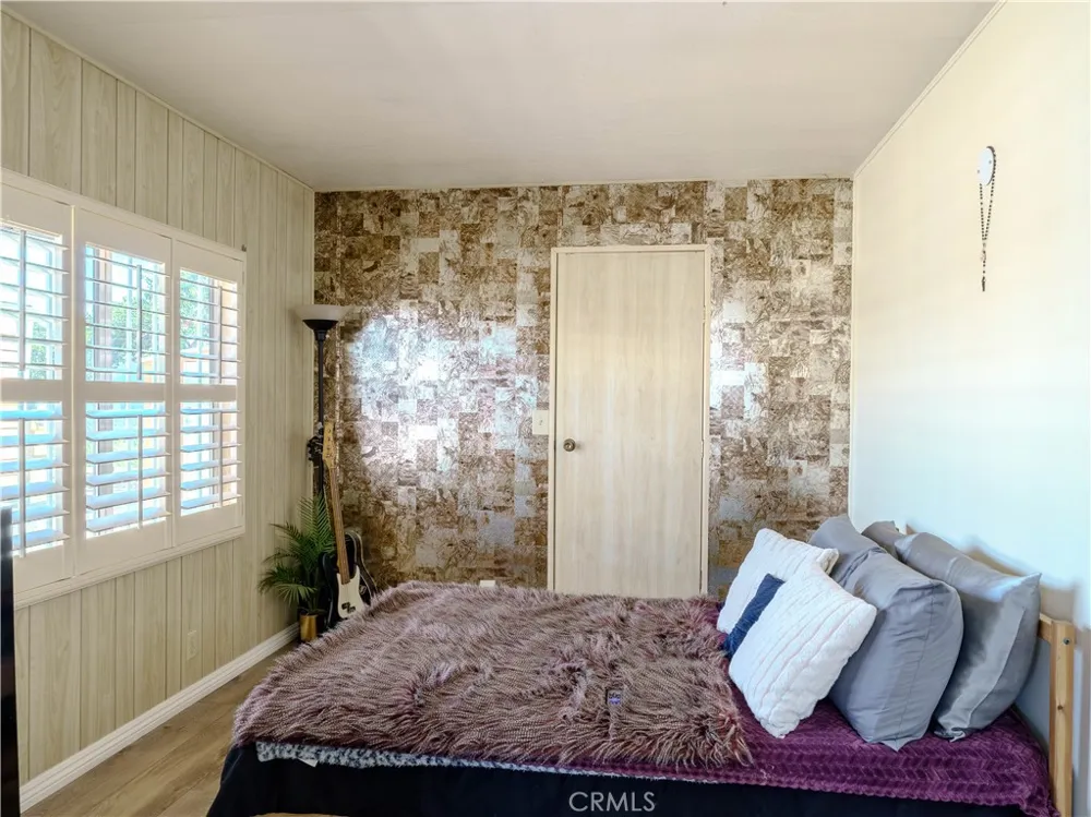 554 Castille Hemet, CA 92543
