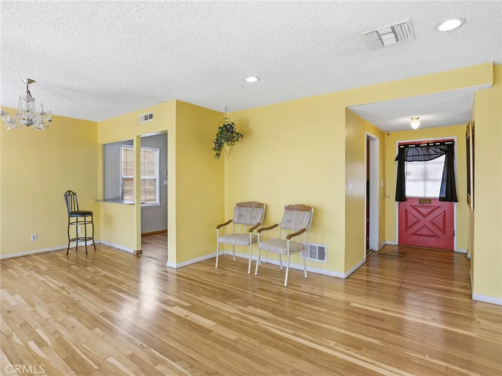13208 S Manhattan Place Gardena, CA 90249