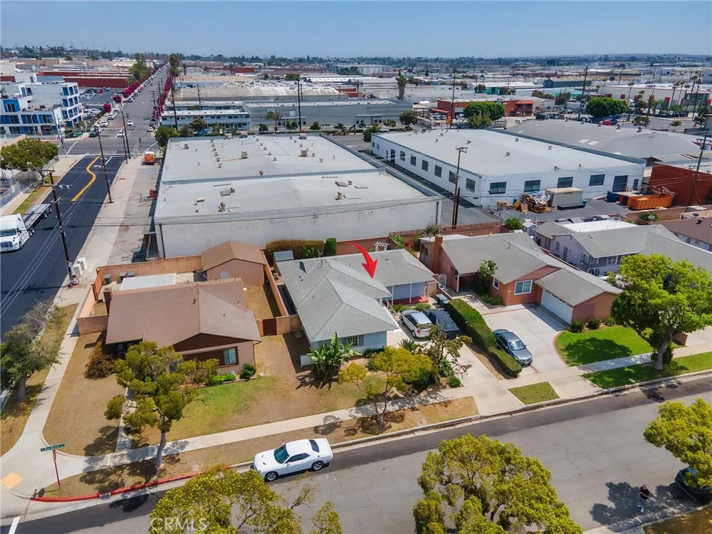 13208 S Manhattan Place Gardena, CA 90249