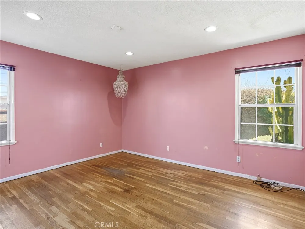 13208 S Manhattan Place Gardena, CA 90249