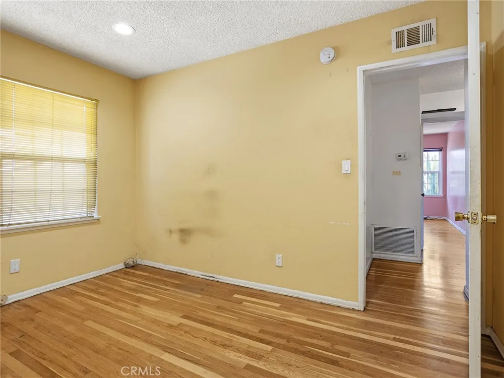 13208 S Manhattan Place Gardena, CA 90249