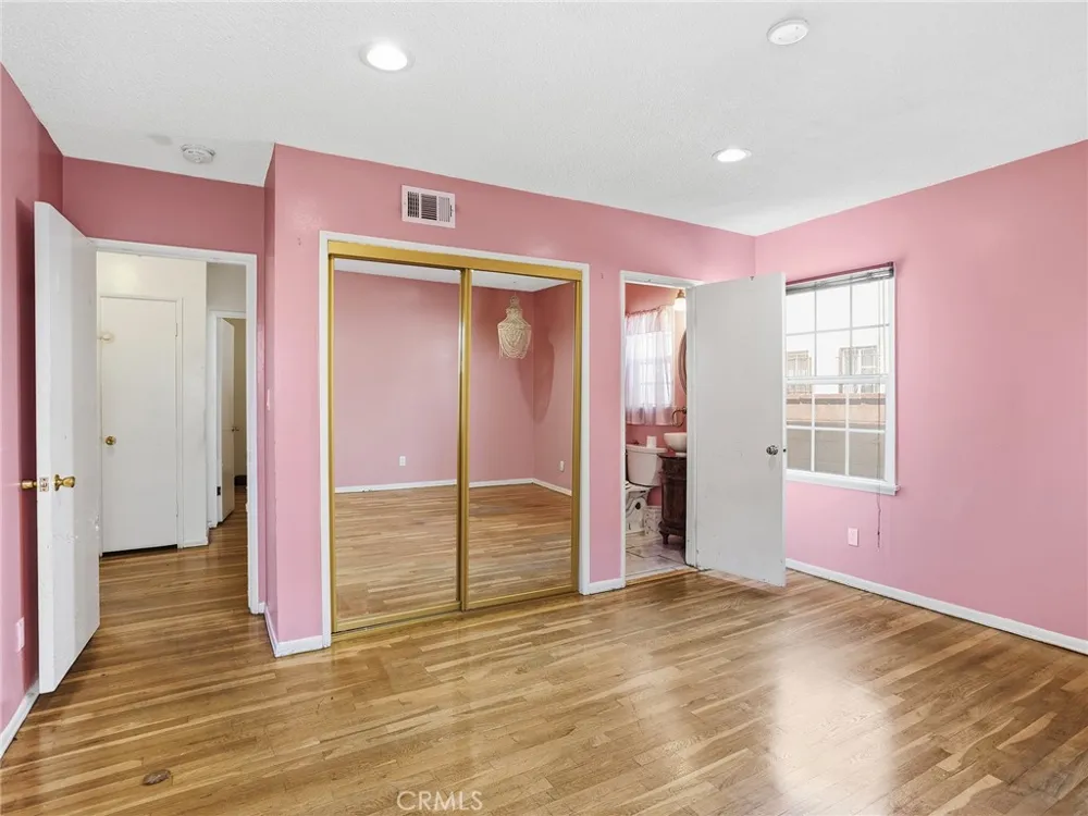 13208 S Manhattan Place Gardena, CA 90249