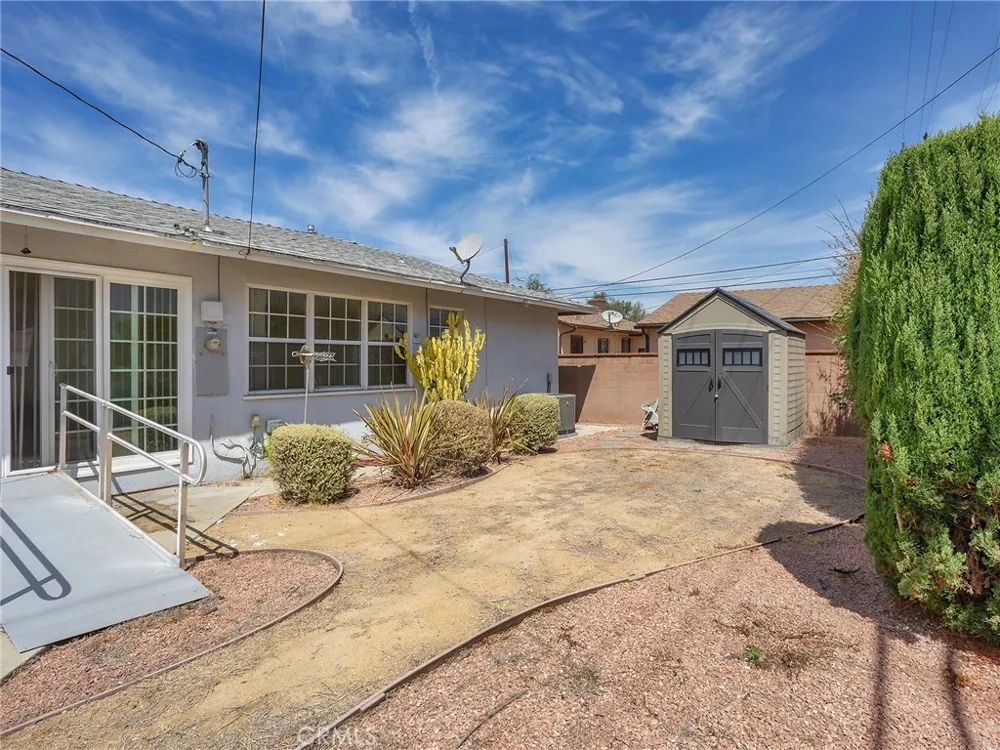 13208 S Manhattan Place Gardena, CA 90249
