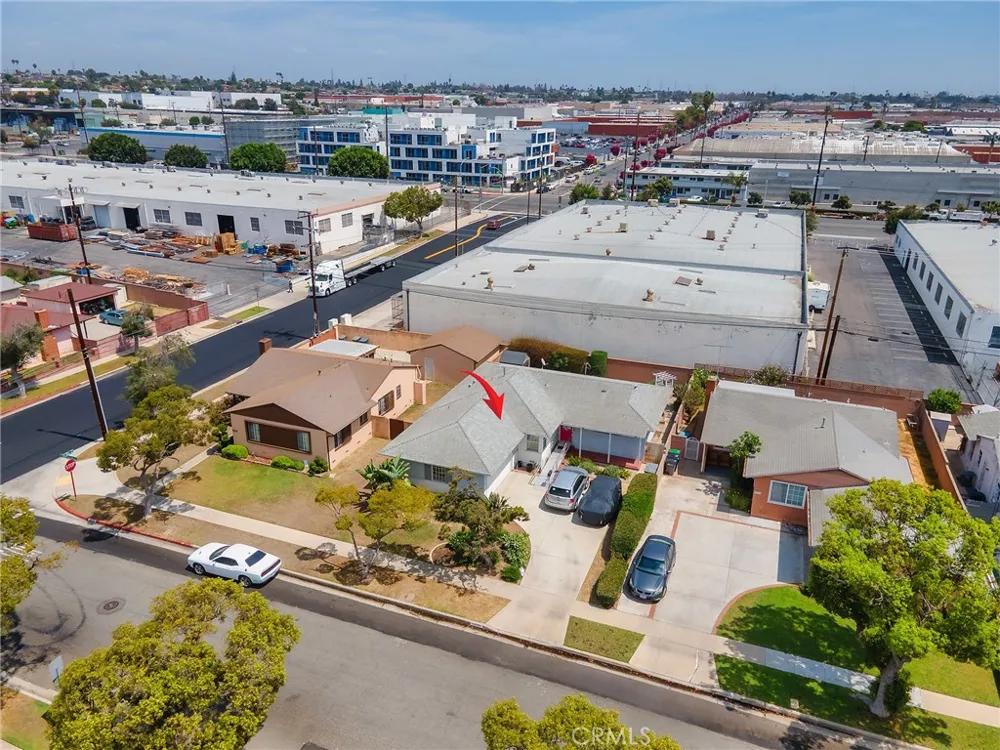 13208 S Manhattan Place Gardena, CA 90249