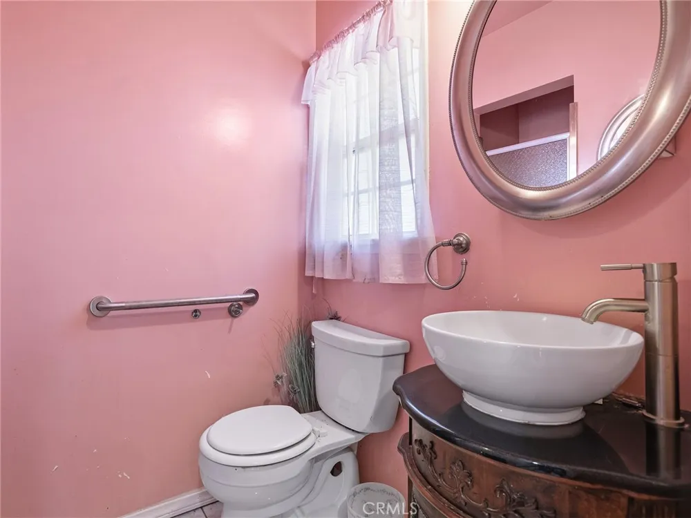 13208 S Manhattan Place Gardena, CA 90249