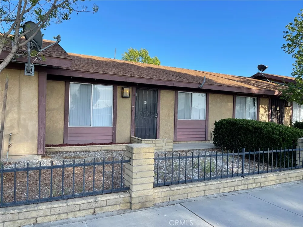 507 Montecito Avenue #B Hemet, CA 92543