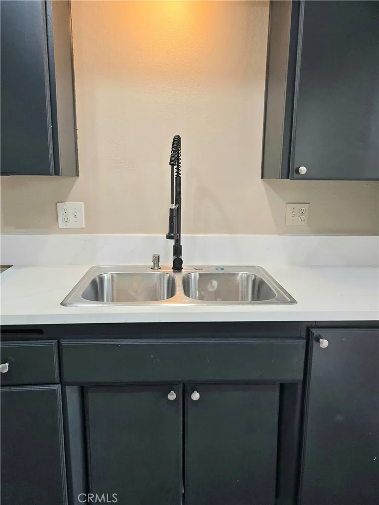 507 Montecito Avenue #B Hemet, CA 92543