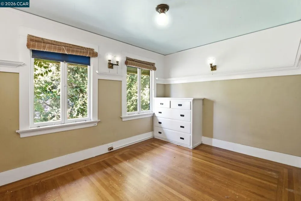 1683 La Loma Ave Berkeley, CA 94709