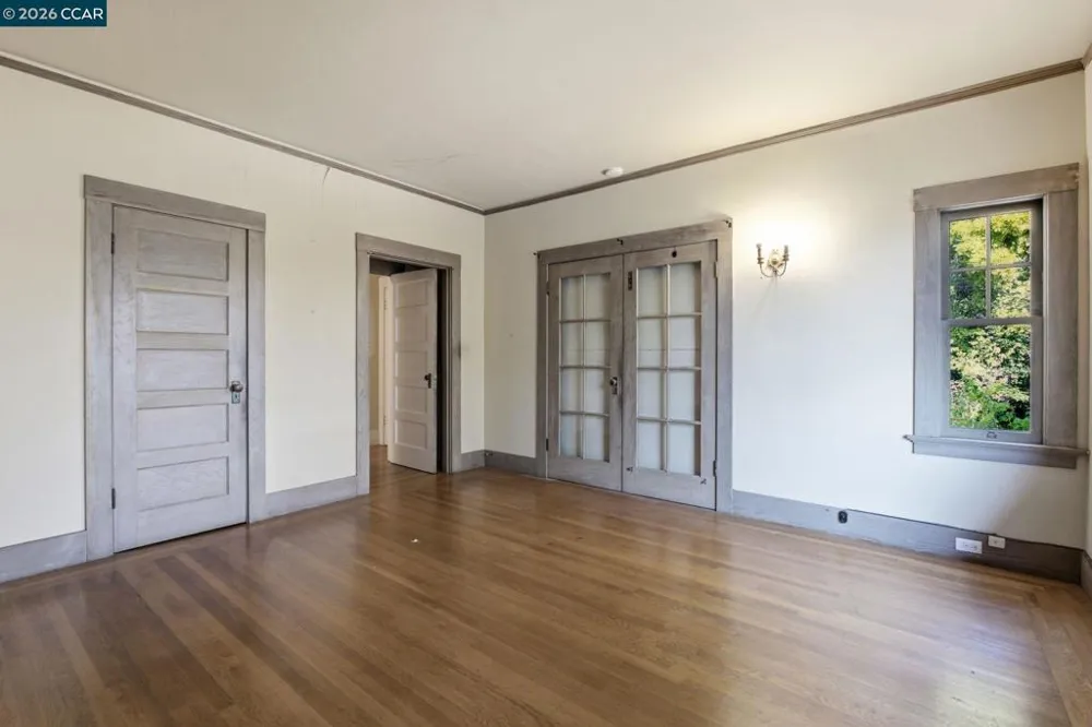 1683 La Loma Ave Berkeley, CA 94709