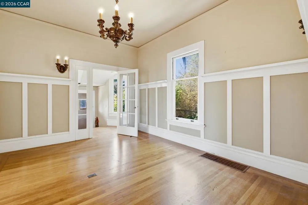 1683 La Loma Ave Berkeley, CA 94709