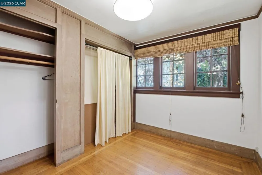 1683 La Loma Ave Berkeley, CA 94709