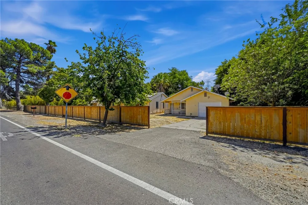 2235 Dunn Merced, CA 95340