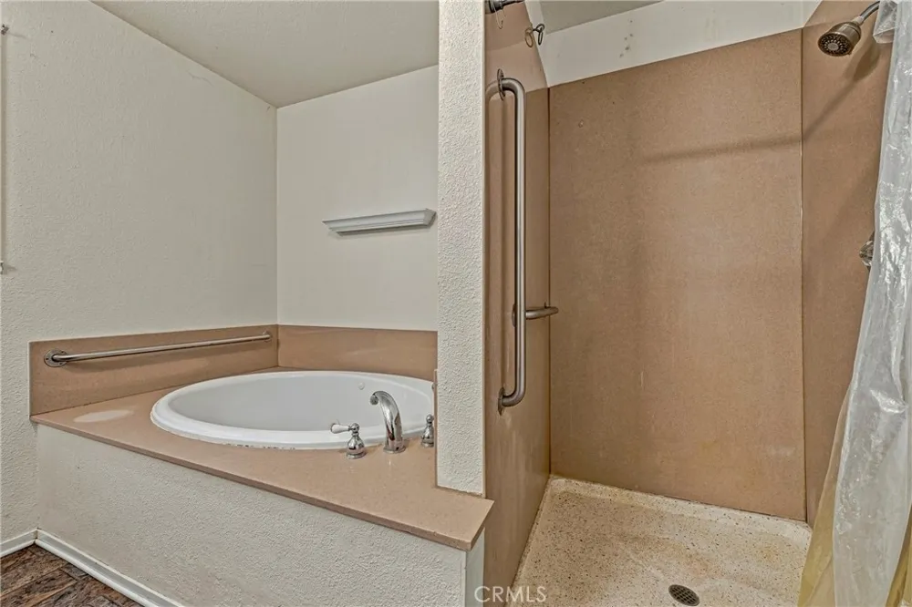 2235 Dunn Merced, CA 95340
