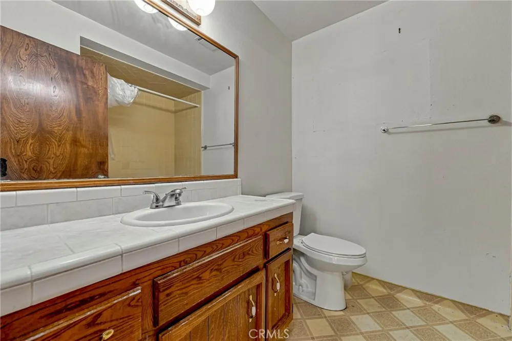 2235 Dunn Merced, CA 95340