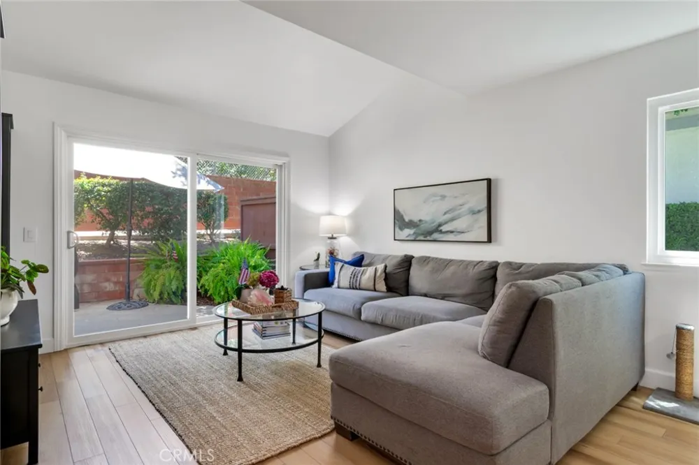 966 Michael #D Corona, CA 92881