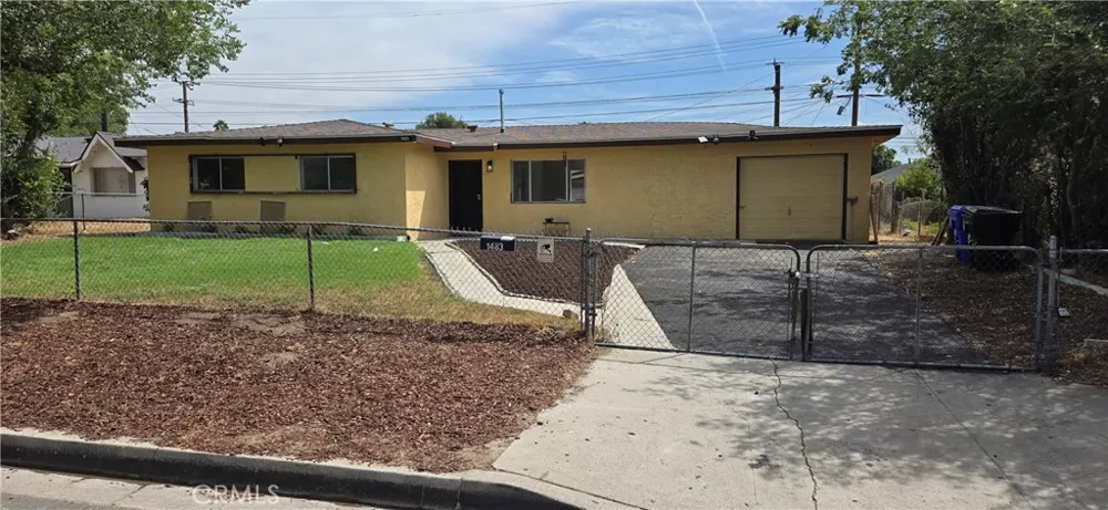1483 Arizona San Bernardino, CA 92411