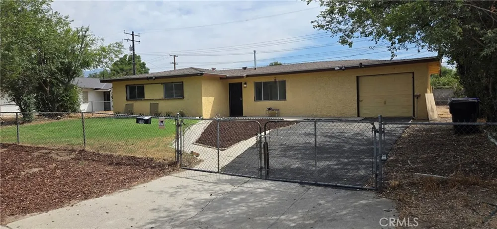 1483 Arizona San Bernardino, CA 92411