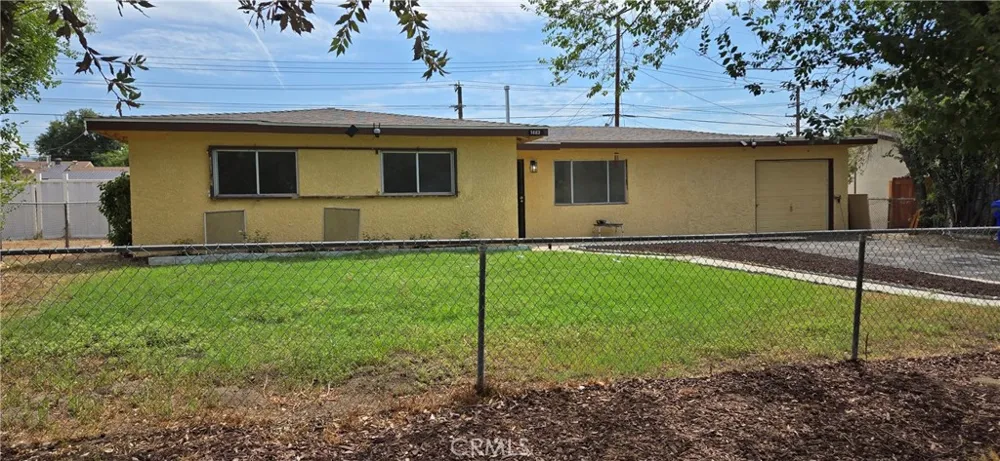 1483 Arizona San Bernardino, CA 92411